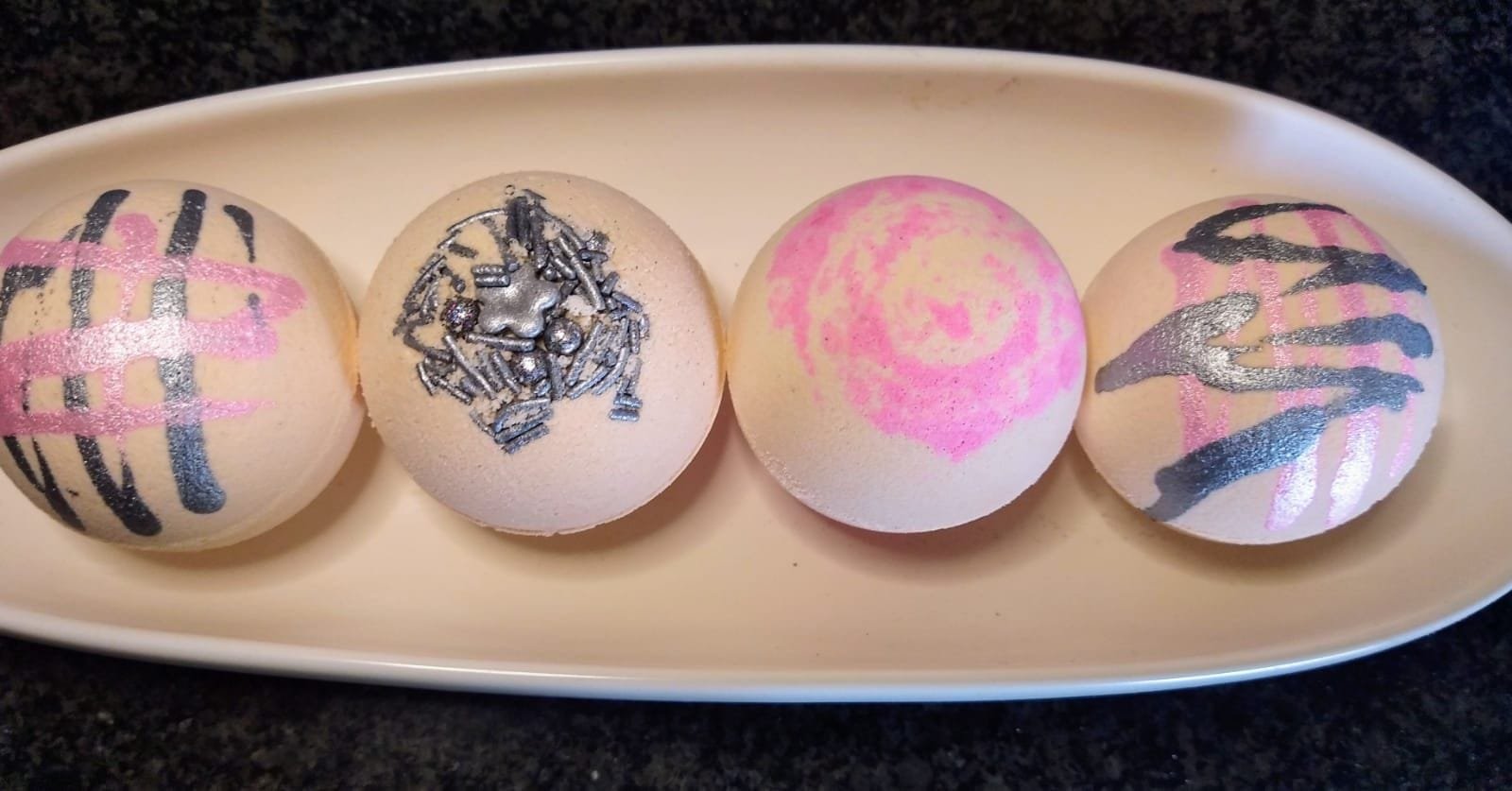 Bath Bomb Rooibos & Honeysuckle - Image 1