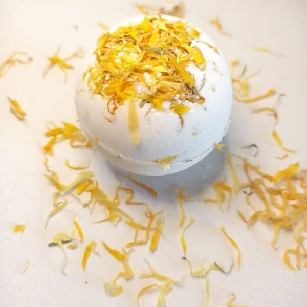 Honeysuckle & Orange Blossom bath bomb
