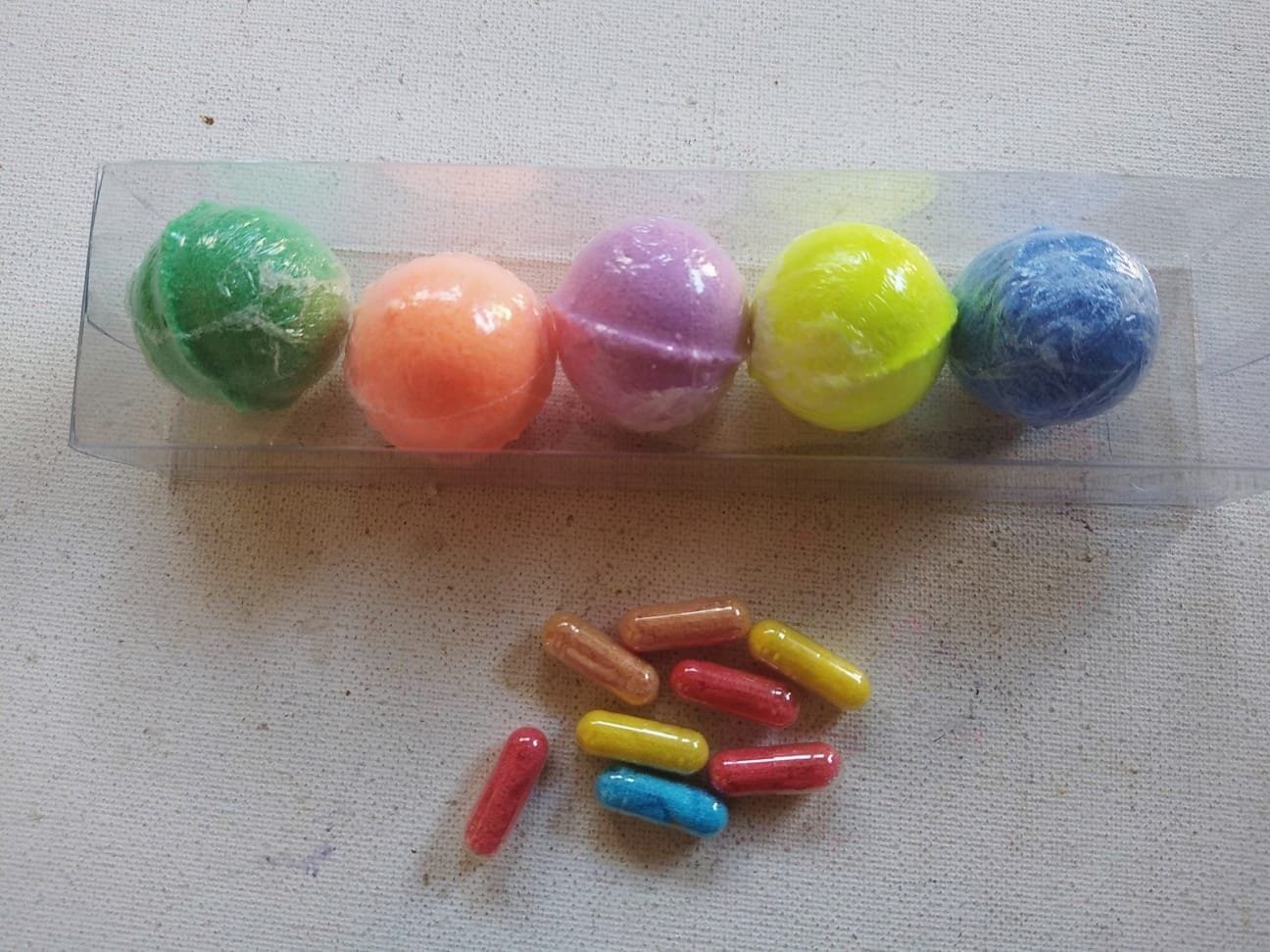 Kids bombs with hidden capsules - Image 1