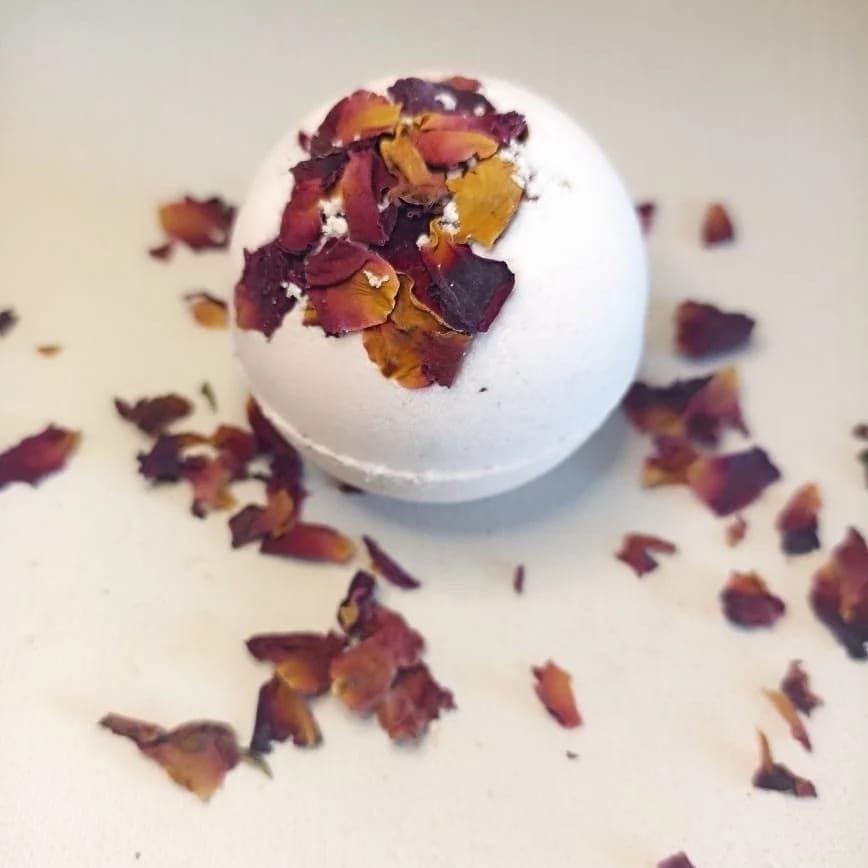 Rose geranium Bath Bomb - Image 1